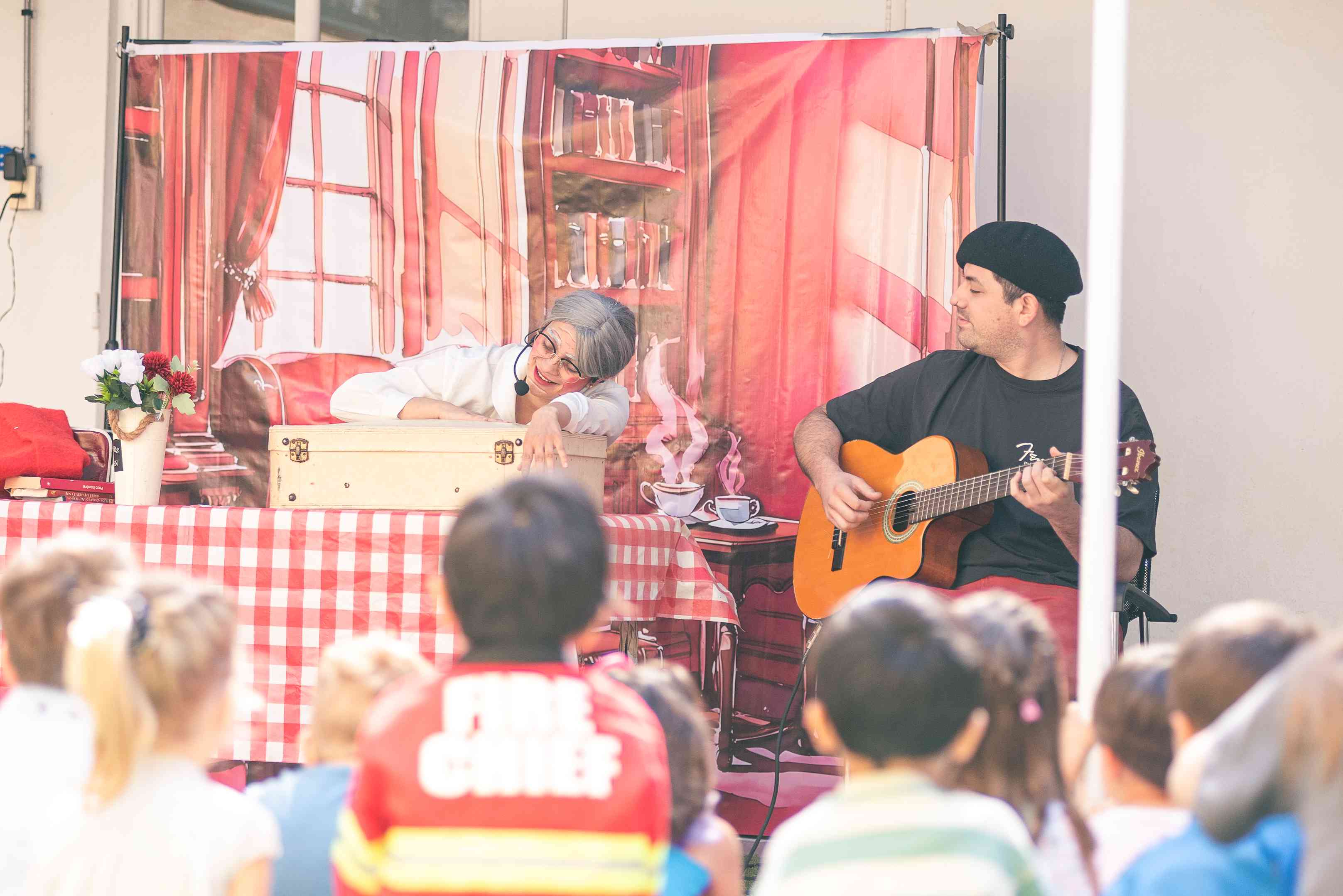 Presentación de títeres para niños